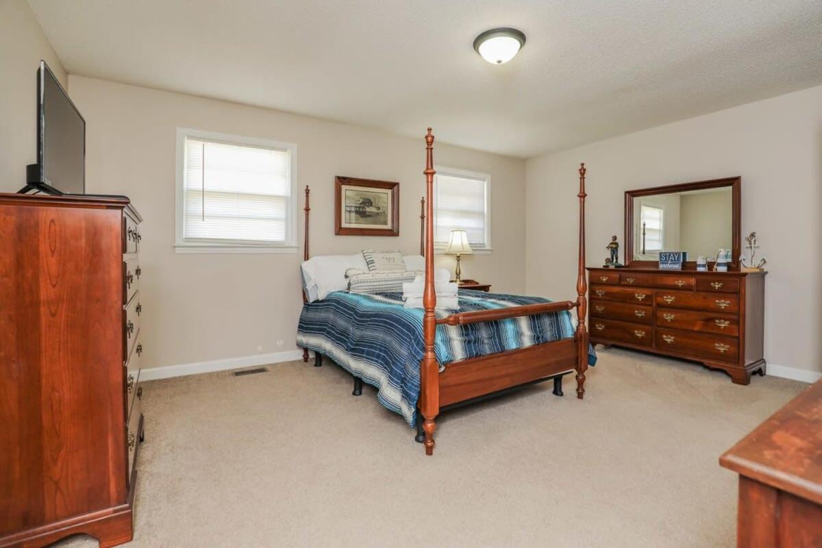 2Br Pet Friendly Home In Sneads Ferry With Parking Kültér fotó