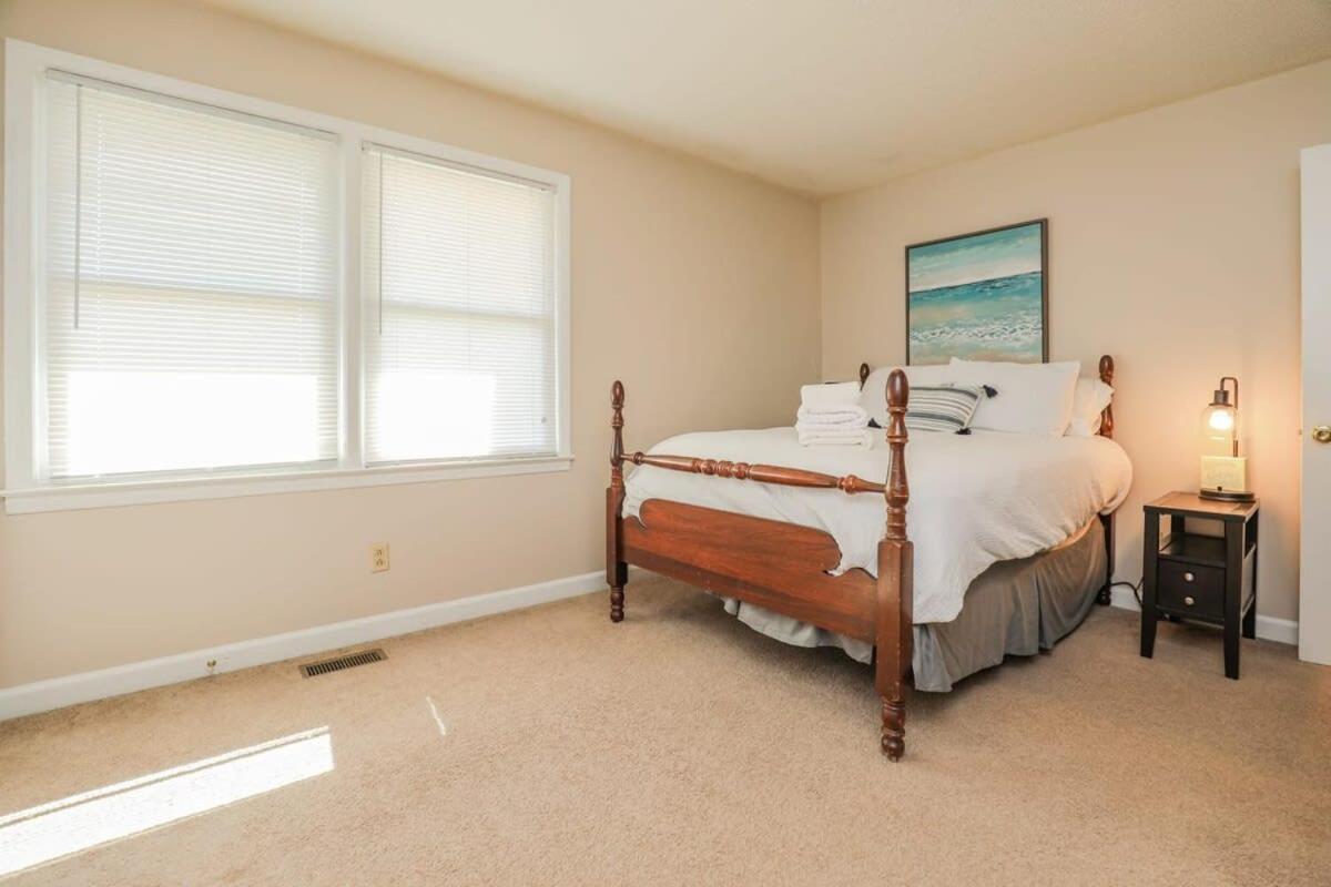 2Br Pet Friendly Home In Sneads Ferry With Parking Kültér fotó